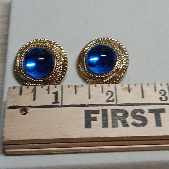 Vintage Gold Tone with Blue Stone Clip On Earrings Fashion Costume Jewelry #85 - Picture 4 of 13